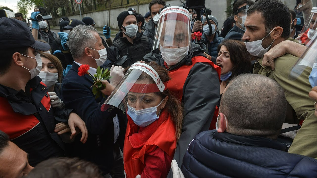 Taksim meydanı'ndan ilk görüntüler /video