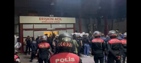 İzmir'de Göreve Giden Polis Şüpheliyi Başından Vurdu