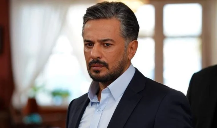 Ünlü şarkıcı ve oyuncu Emre Altuğ'un acı günü