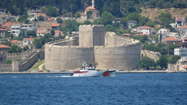 Çanakkale Boğazında Kaçak Göçmen Avı