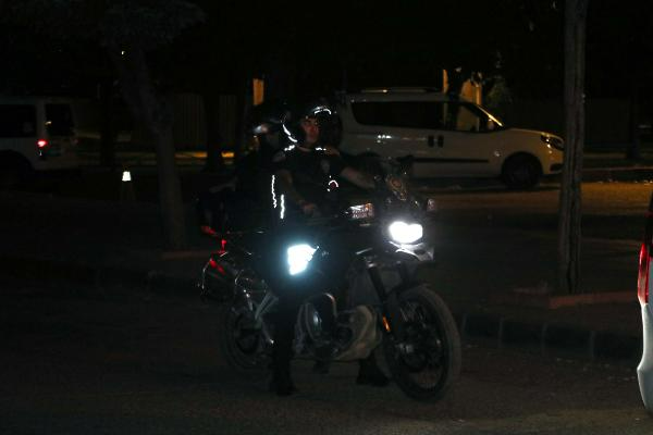 Gaziantep’te kimlik kontrolü yapan bekçilere bıçaklı saldırı
