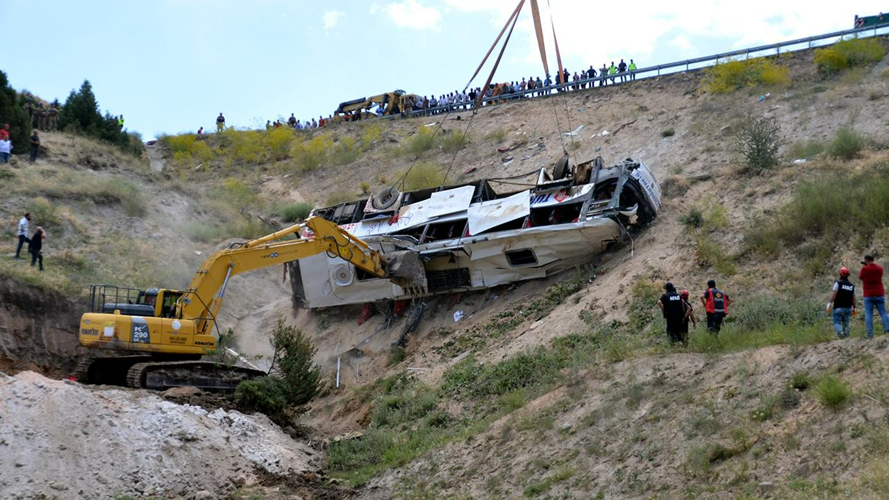 8 kişinin öldüğü  kazada taşımacılıktan çekilen firma karar değiştirdi