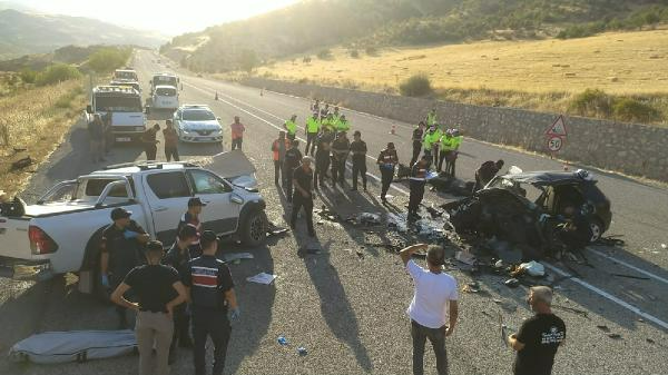 Adıyaman'da korkunç kaza 4 ölü, 3 yaralı