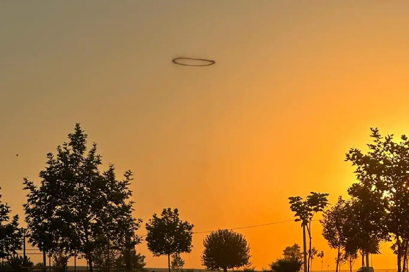 Gökyüzünde görülen gizemli cisim UFO mu?