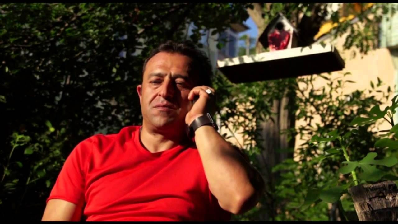 Ünlü Yönetmen Girdiği Gölde Boğularak Öldü