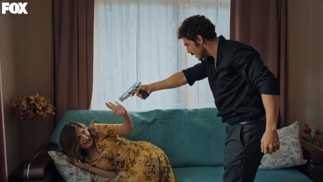 Yeni Dizi Hudutsuz Sevda’ya Tepki Yağdı!