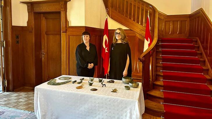 Kaçırılan 37 tarihi eser yurda döndürüldü