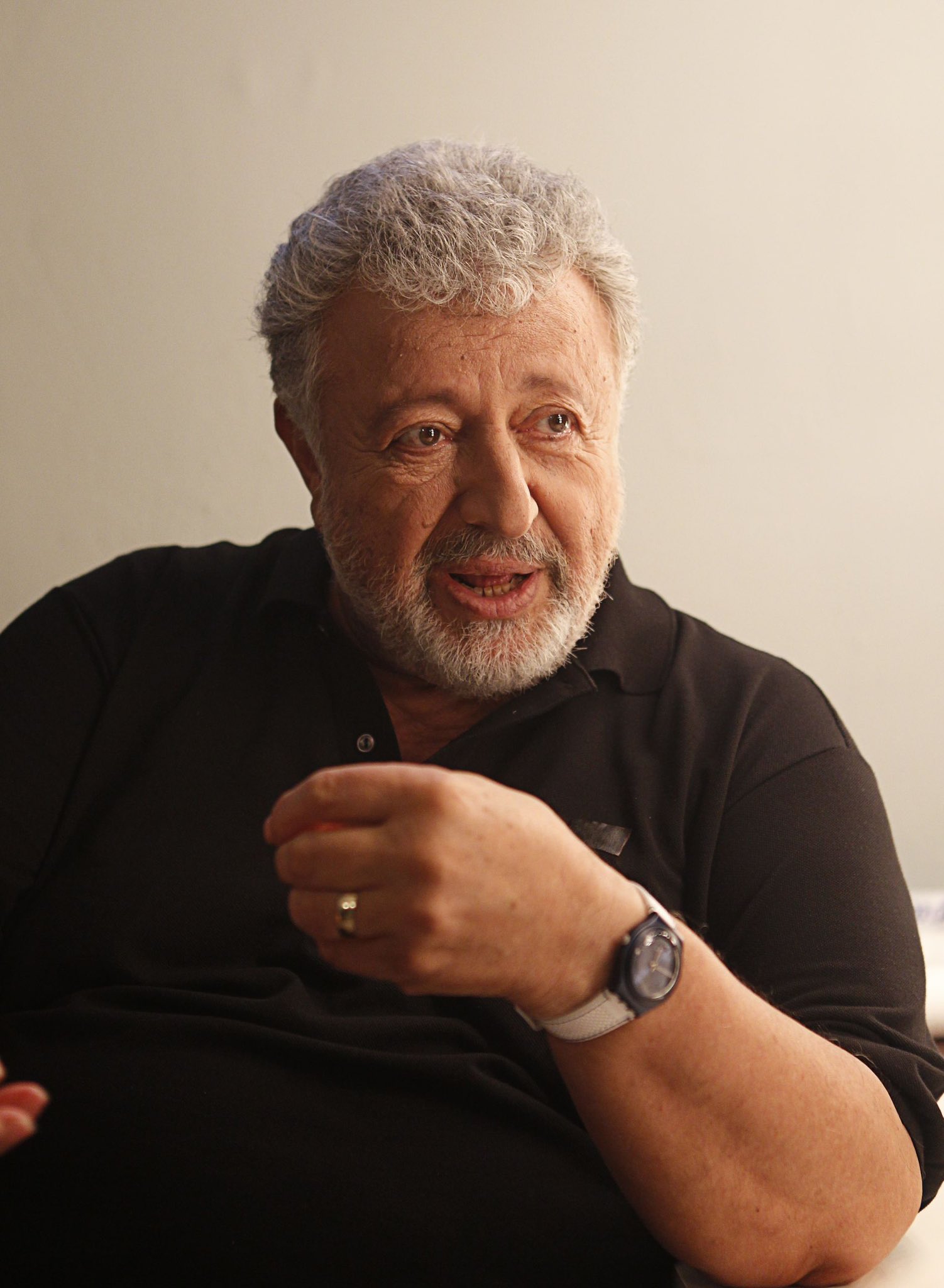 Metin Akpınar'ın Kızlarından Sonra Torunları Ortaya Çıktı!