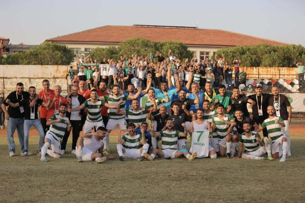Efeler'de galibiyet taraftara hediye
