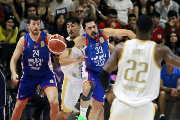 Samsunspor - Anadolu Efes: 73-93