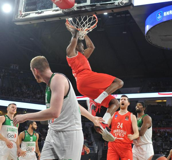 Anadolu Efes - Zalgiris Kaunas maç sonucu