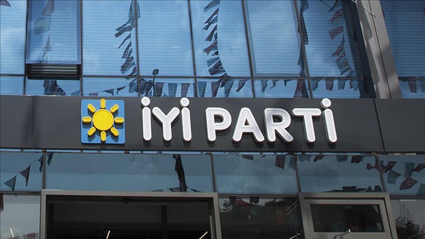 İYİ Parti’de istifalar kesilmiyor!