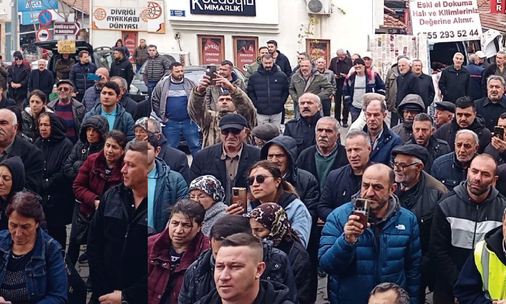 Av. Cihan Deniz Akbaş yüzlerce kişi ile birlikte Divriği Belediye Başkanlığına Adaylık başvurusu yaptı