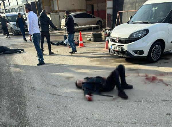 Baba ile oğullarının pompalı tüfekle vurulduğu an kamerada