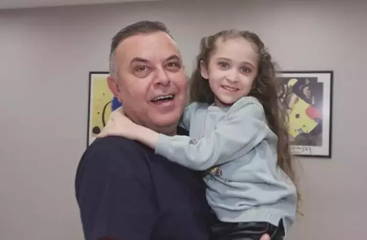 Minik kalbini söküp tümörü temizlediler