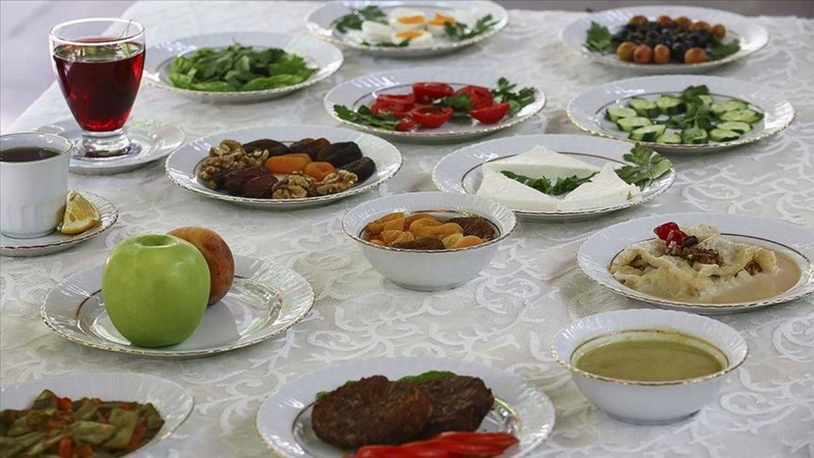 Uzmanından aralıklı iftar önerisi