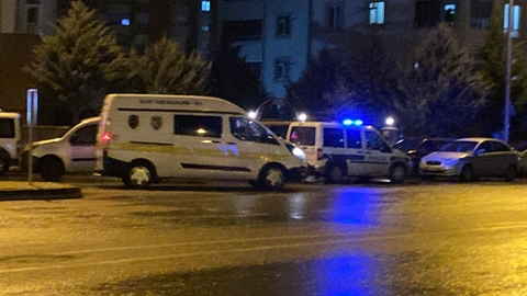 Zihinsel engelli genç, tabancayla kendini vurdu