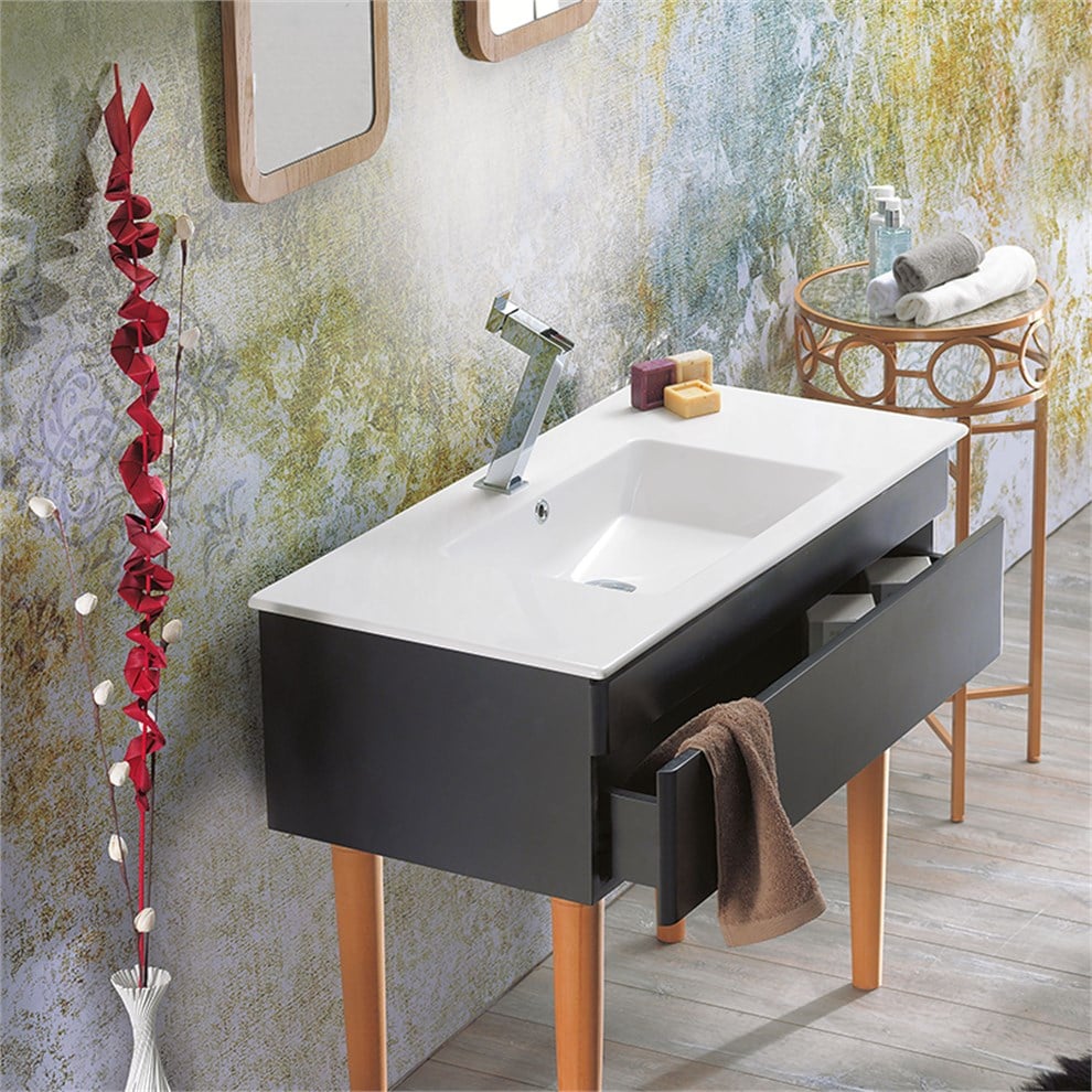 Yüzde yüz geri dönüştürülmüş lavabo