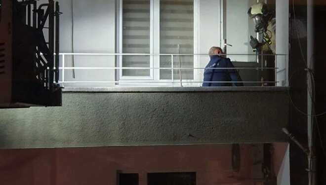 9 yıl önce faaliyetini durduran parti binasında yangın