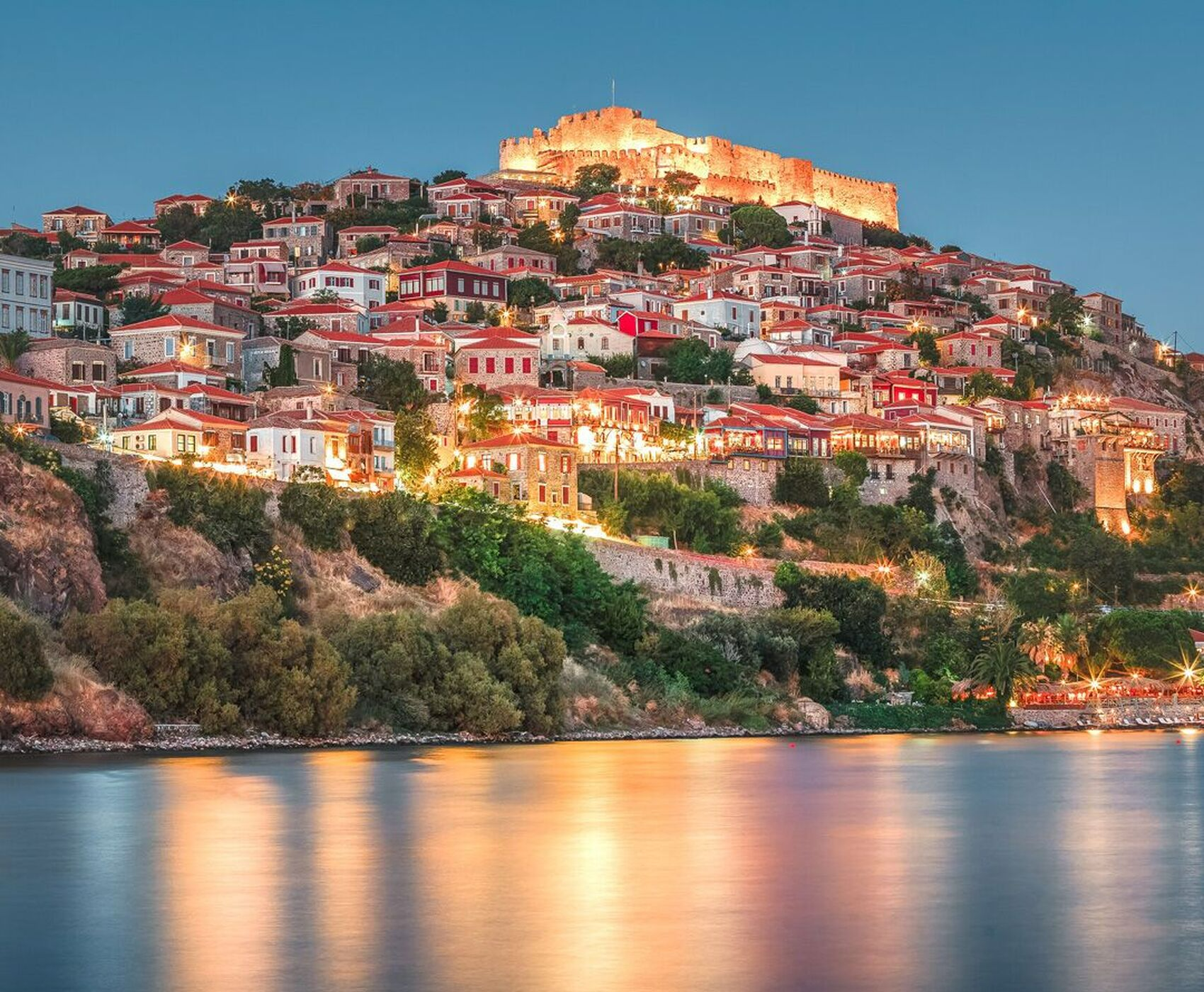 Midilli Adasına Nasıl Gidilir?