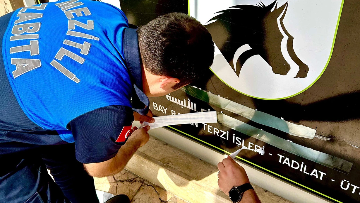 Türkçe olmayan tabelalar kaldırılıyor