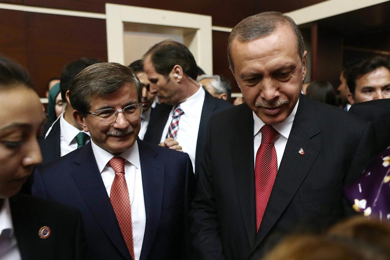 Davutoğlu'ndan Erdoğan'a “yumuşama” desteği!