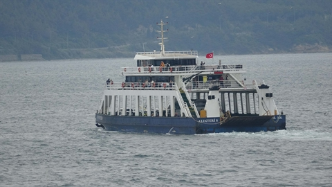Çanakkale  Gökçeada feribot seferleri iptal edildi