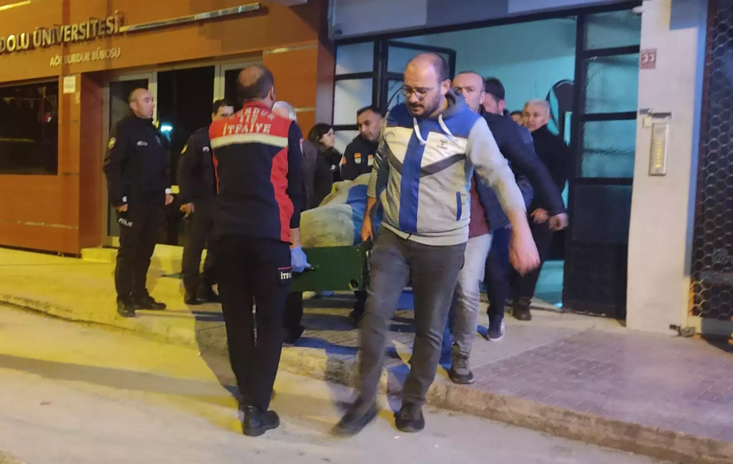 Yalnız yaşadığı evinde ölü bulundu