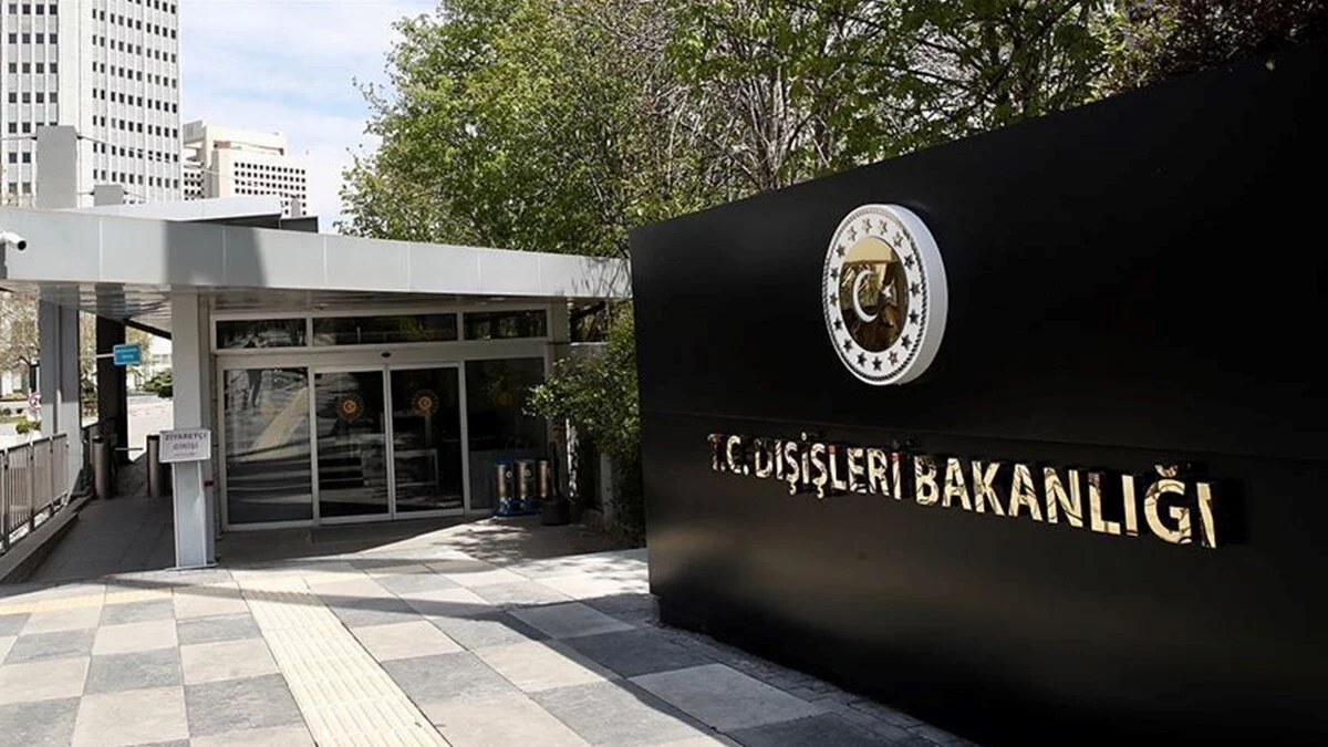 Dışişleri Bakanlığı’ndan darbe girişimi açıklaması