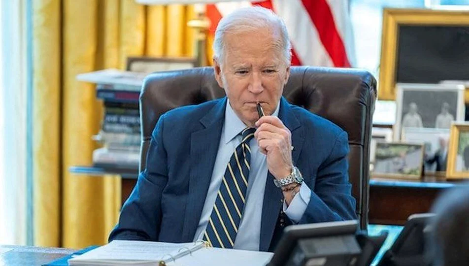 Biden, Parkinson tedavisi mi görüyor?