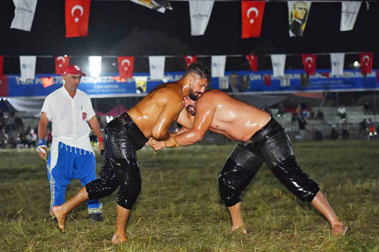 Feslikan'ın başpehlivanı belli oldu