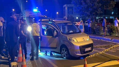 Direksiyon Başında Fenalaşan Sürücü  Hayatını Kaybetti