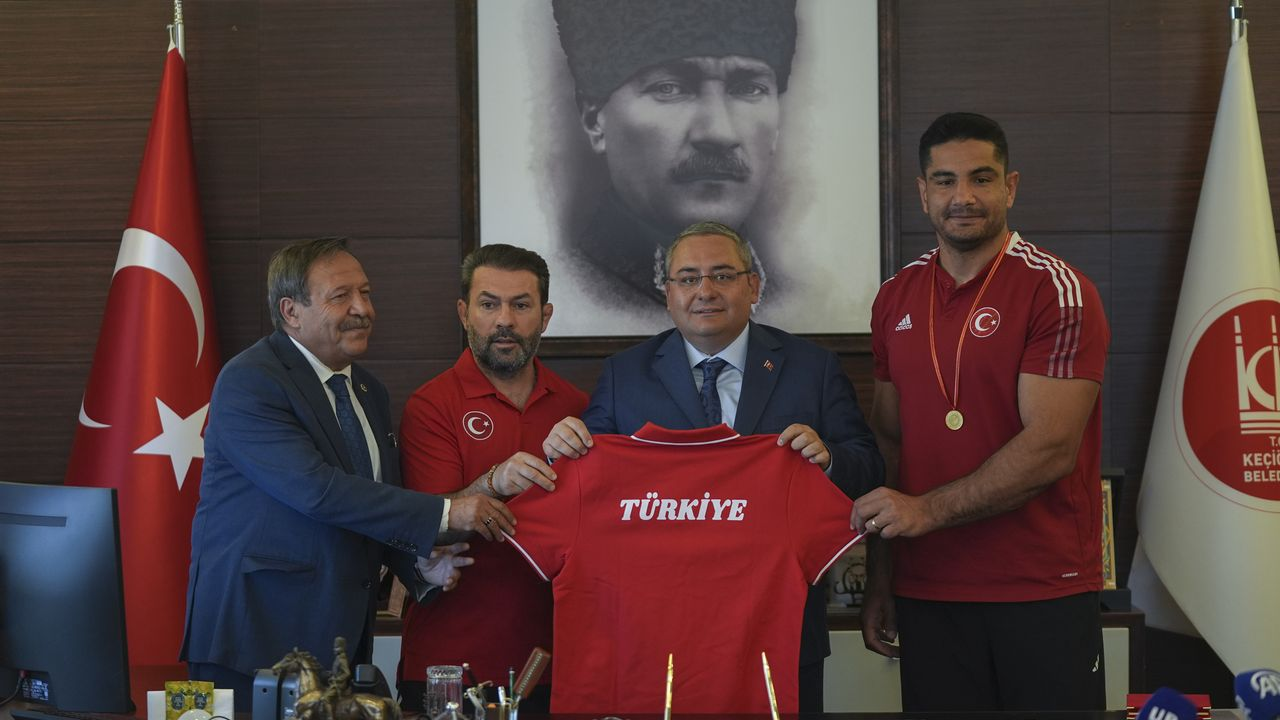 Mesut Özarslan, Atasporuna Sahip Çıktı: Keçiören'de Büyük Karakucak Güreşleri