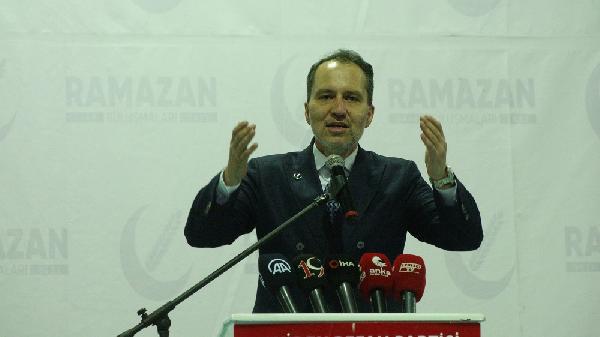 Fatih Erbakan, pamuk tarlasından iktidara isyan etti