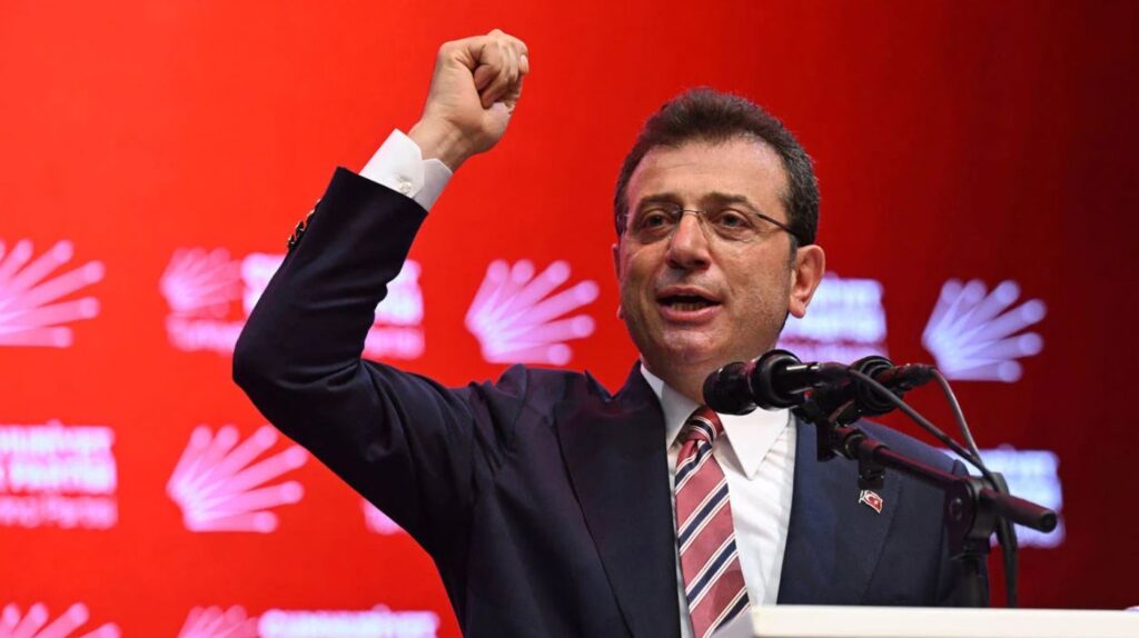 CHP İmamoğlu için toplanıyor
