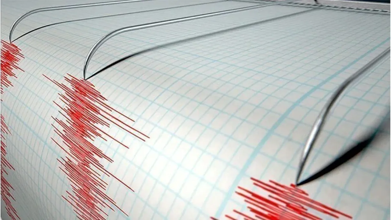 Endonezya'da 6 büyüklüğünde deprem