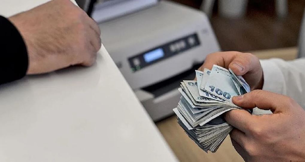 Emekli aylıklarında kesinti mi yapılacak? Uzmanı açıkladı