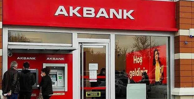 Akbank’tan açıklama geldi! Para çekildiği iddia edilmişti