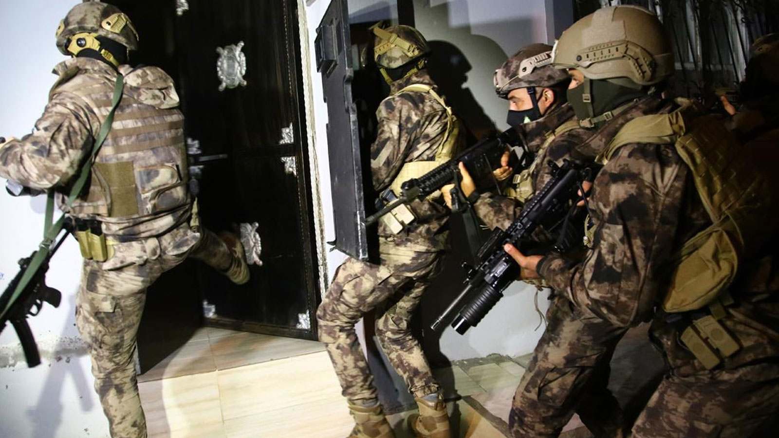 Zehir Tacirlerine Operasyon! 1,9 Ton Uyuşturucu Ele Geçirildi