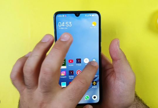 Telefonun hoparlörünü parasız evde temizleme yöntemleri