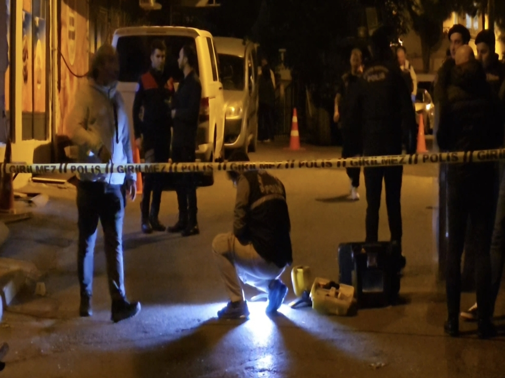 Ataşehir'de Silahlı Kavga: 1'i Ağır 4 Yaralı