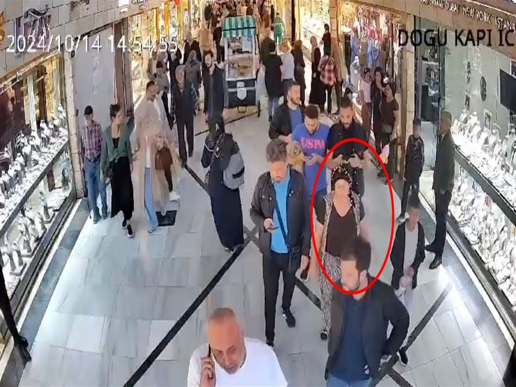 Gelinini Öldürmekten Aranan Kadın Kuyumcudan Çıkarken Yakalandı