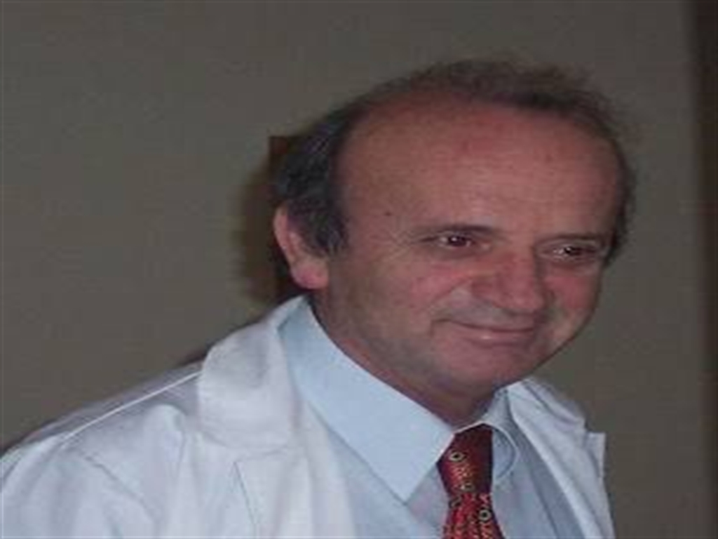 Kombi  gazından zehirlenen doktor öldü, eşi ve oğlu hastaneye kaldırıldı