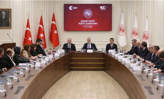 Bakan Işıkhan asgari ücret görüşmeleri için tarih verdi