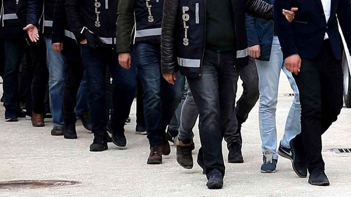 FETÖ'nün Askeri Yapılanmasına Operasyon: 22 Gözaltı