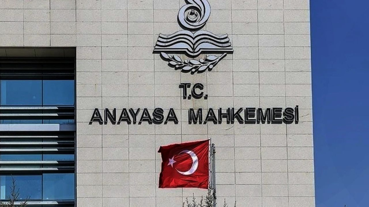 5 Siyasi Parti İçin Savcılığa Suç Duyurusu
