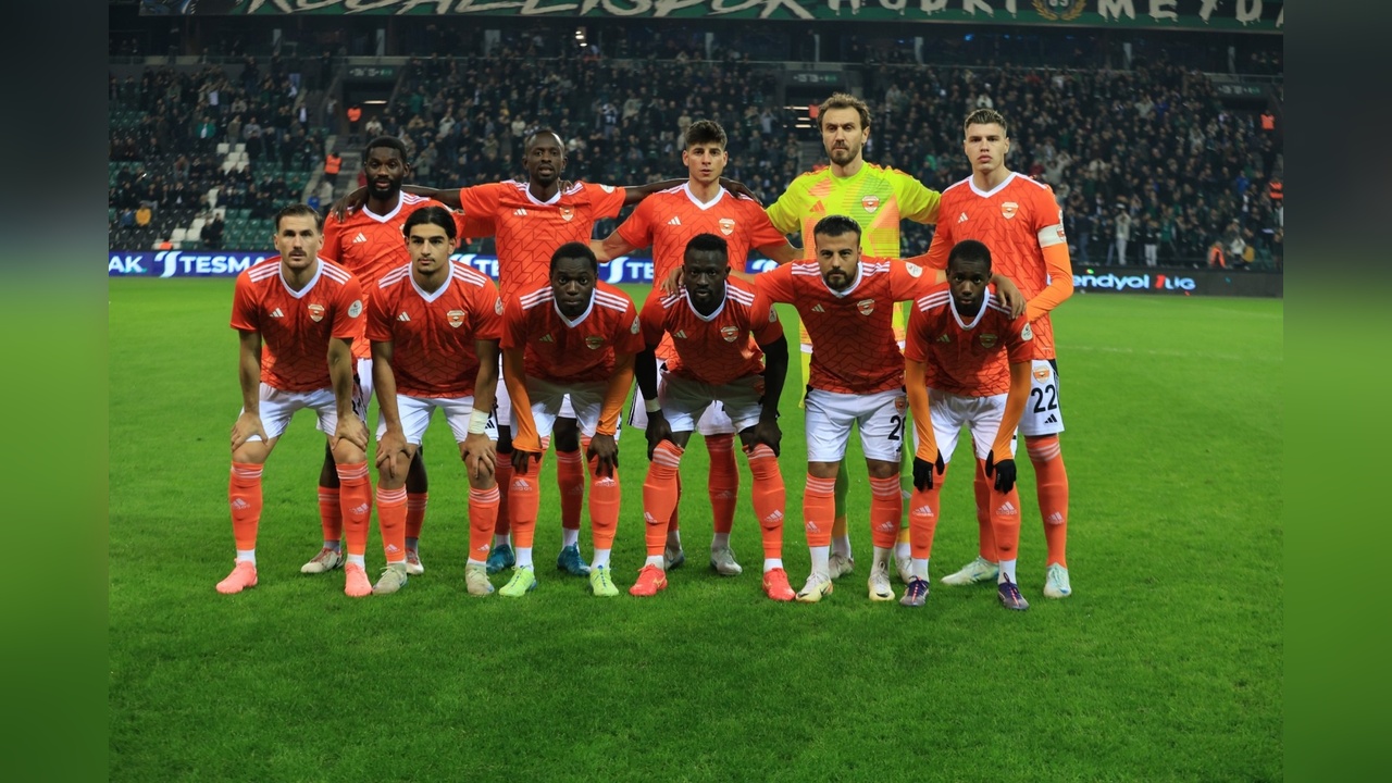 Kocaelispor, Adanaspor'u 2-0'la geçti