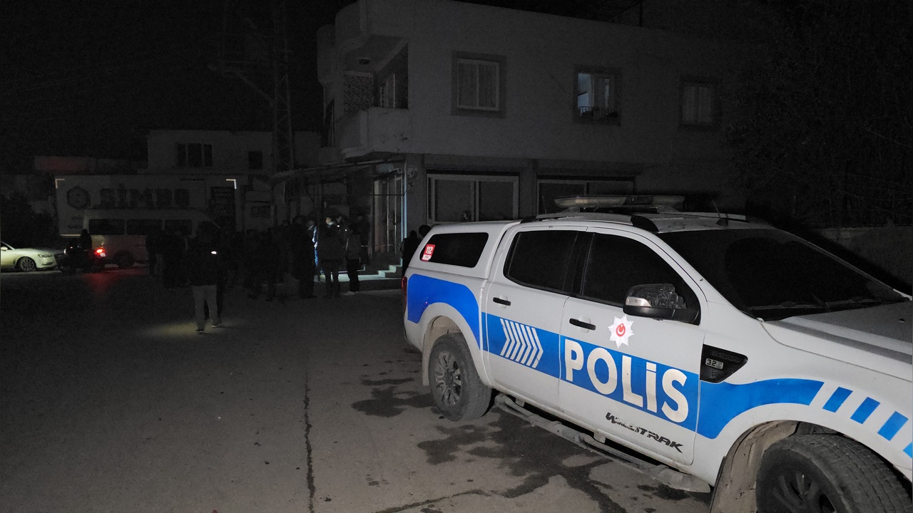 Adana'da imalathaneye silahlı saldırı: 4 kişi hastaneye kaldırıldı