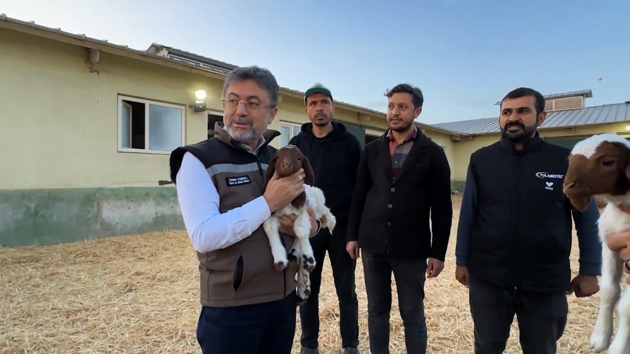 Bakan Yumaklı'dan Kırmızı Et Üretiminde Yeni Adımlar