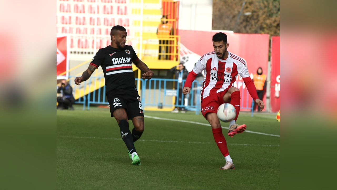 Ümraniyespor ve Gençlerbirliği'nden Dramatik Beraberlik